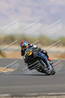 media/Sep-11-2022-SoCal Trackdays (Sun) [[81b7e951af]]/Turn 14 (1130am)/